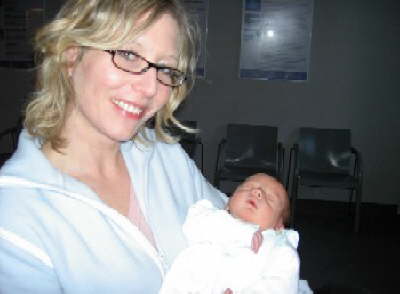 Die stolze Tante Alex :-) und Simon